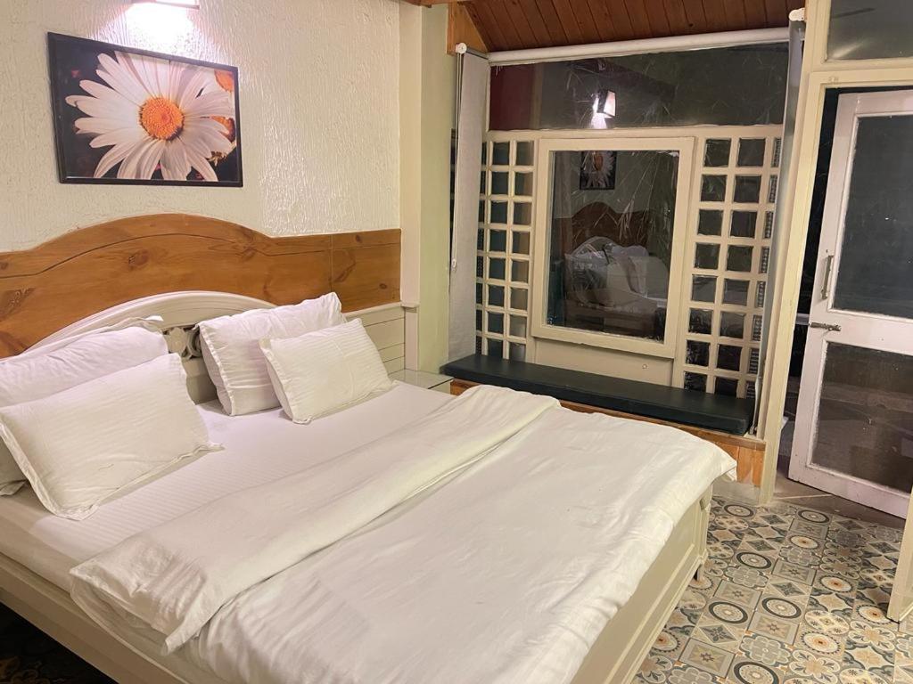 Sunrise Cottage Dagshai Bagian luar foto